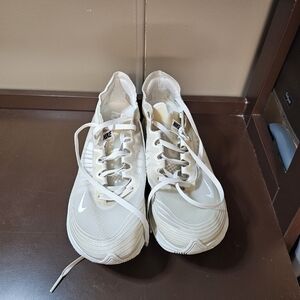 Nike Zoom Sky XP white sneakers size 9